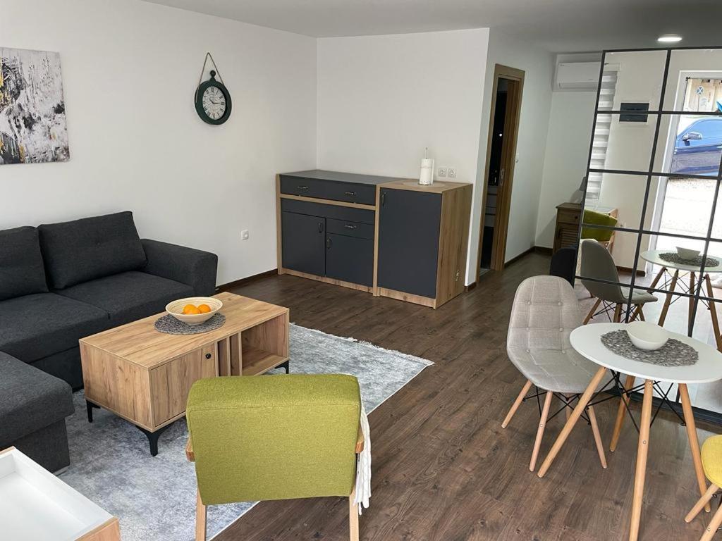 Damade Apartments Яйце Экстерьер фото